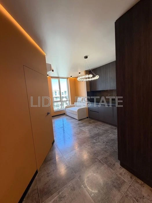 Продам 1,5 кімн. квартиру 43 м² у ЖК KRONA house, Ужгород, 9