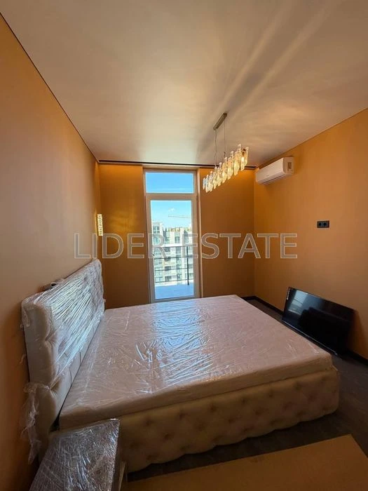 Продам 1,5 кімн. квартиру 43 м² у ЖК KRONA house, Ужгород, 9