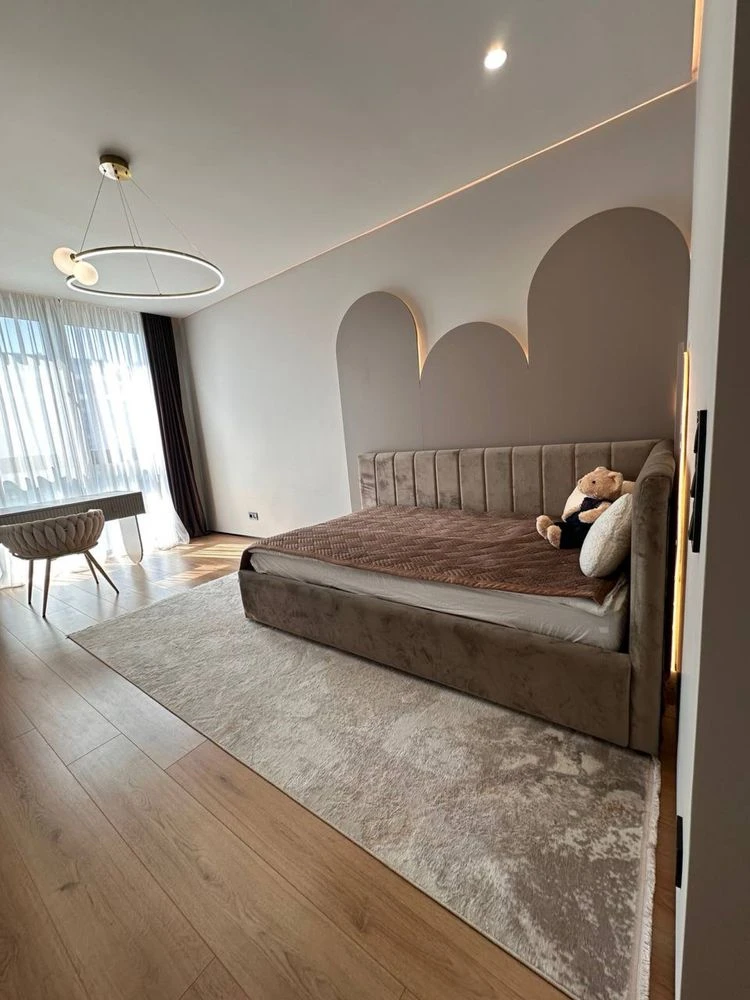 Продаж 2-кімнатної квартири 75 м² в Ужгороді