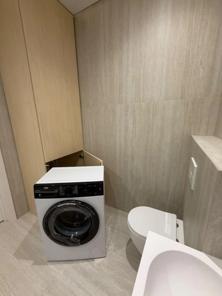 Продаж 2 кім , центр , вул.Руська