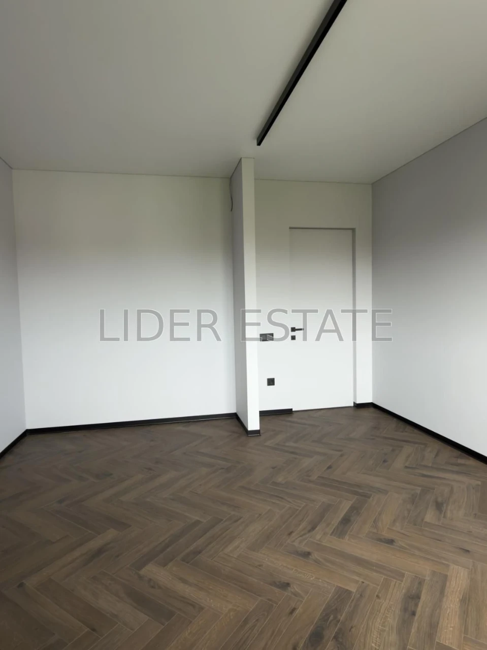 Продаж дворівневої 3-кімнатної квартири | 79,6 м² | Ужгород