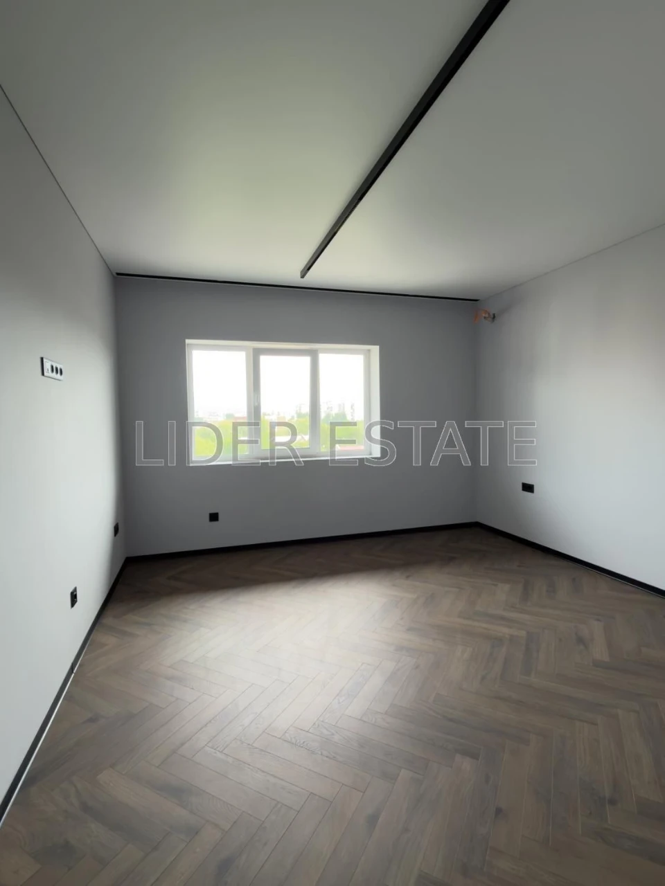 Продаж дворівневої 3-кімнатної квартири | 79,6 м² | Ужгород