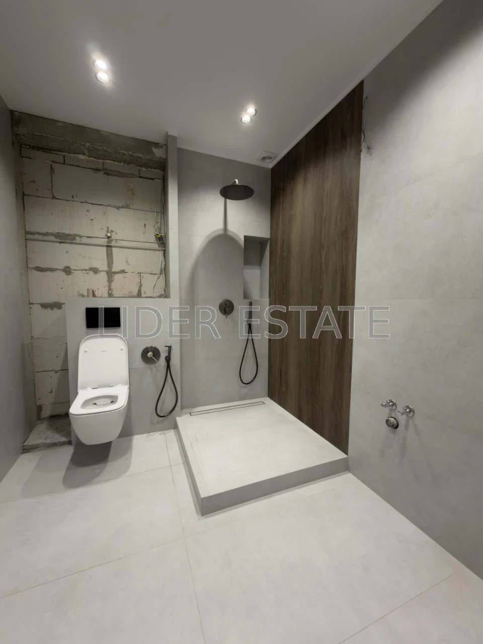 Продаж дворівневої 3-кімнатної квартири | 79,6 м² | Ужгород