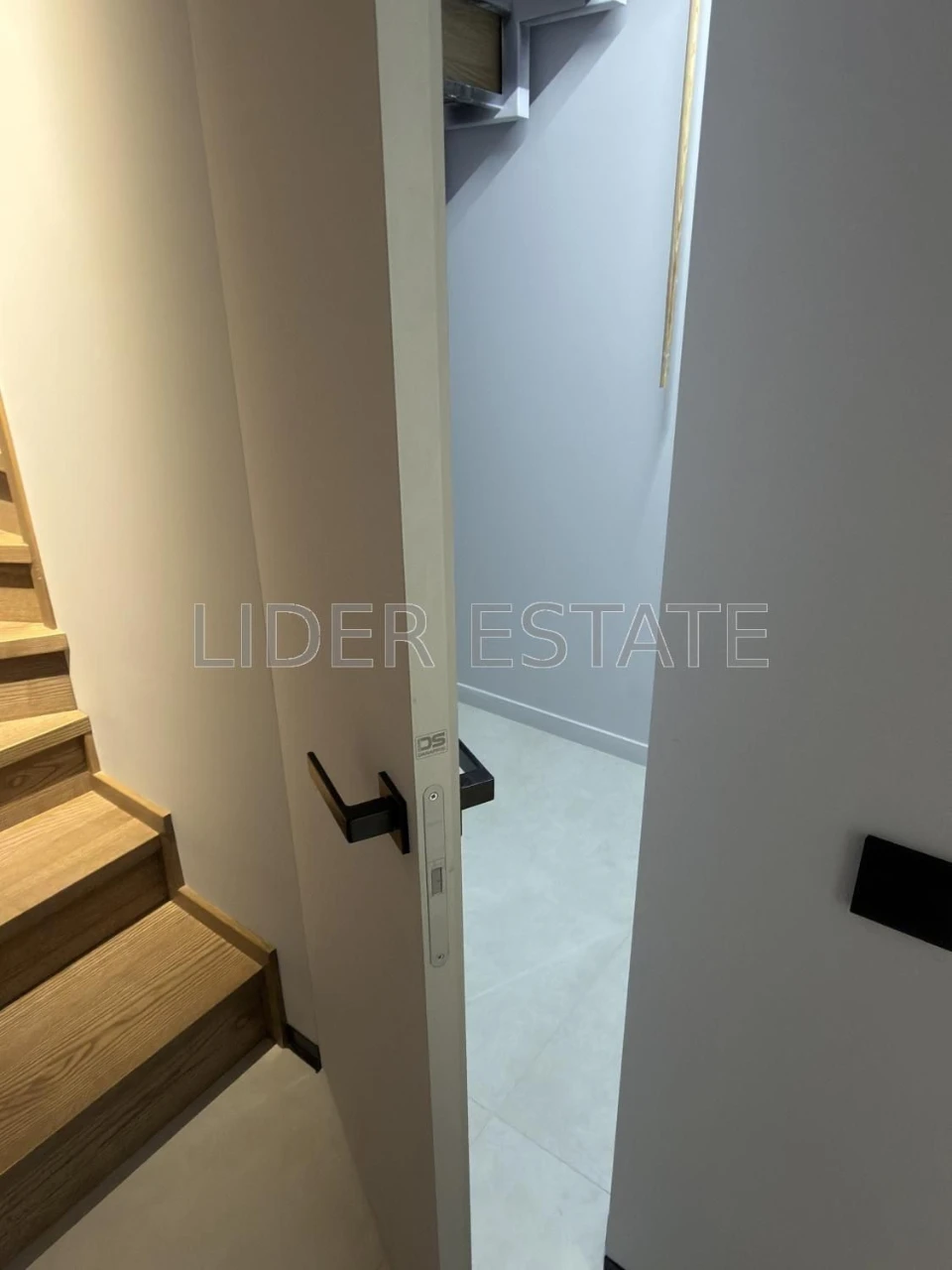 Продаж дворівневої 3-кімнатної квартири | 79,6 м² | Ужгород