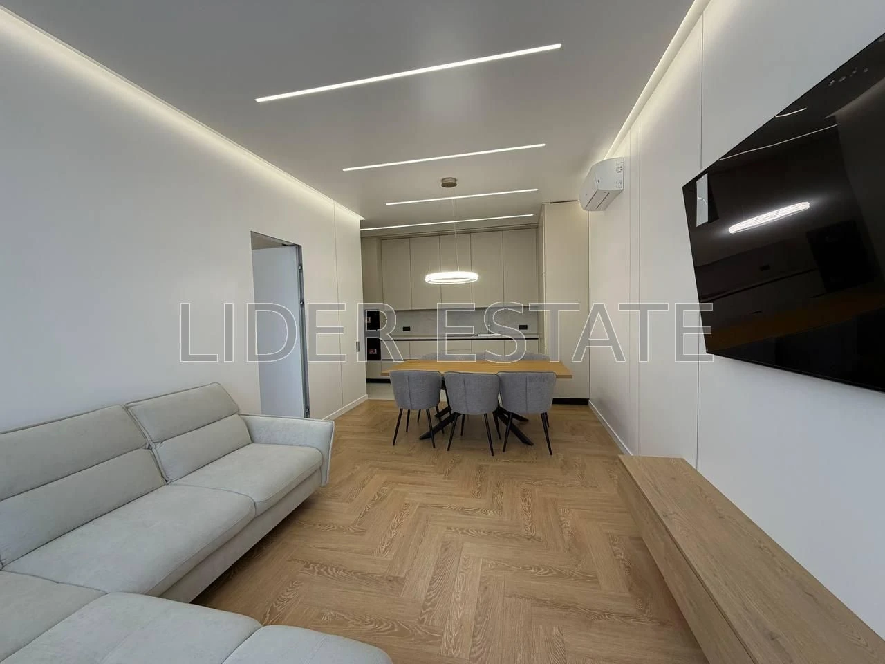 Продаж 2-кімнатної квартири в ЖК Uzh Towers | Слов'янська на