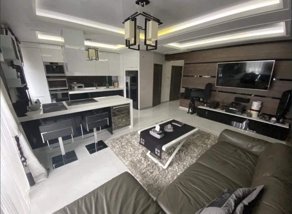 Продам квартиру еліт класу, вул. Собранецька