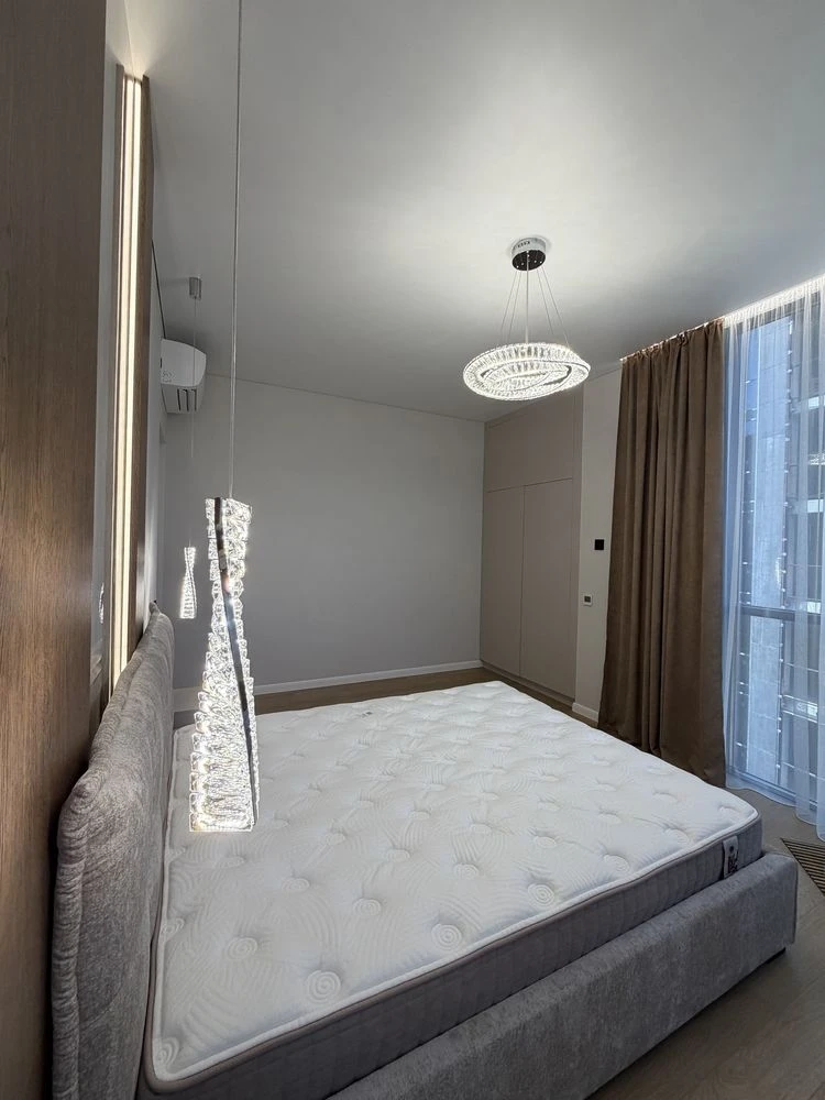 Продаж 2-х кімнатна ЖК Uzh Towers.