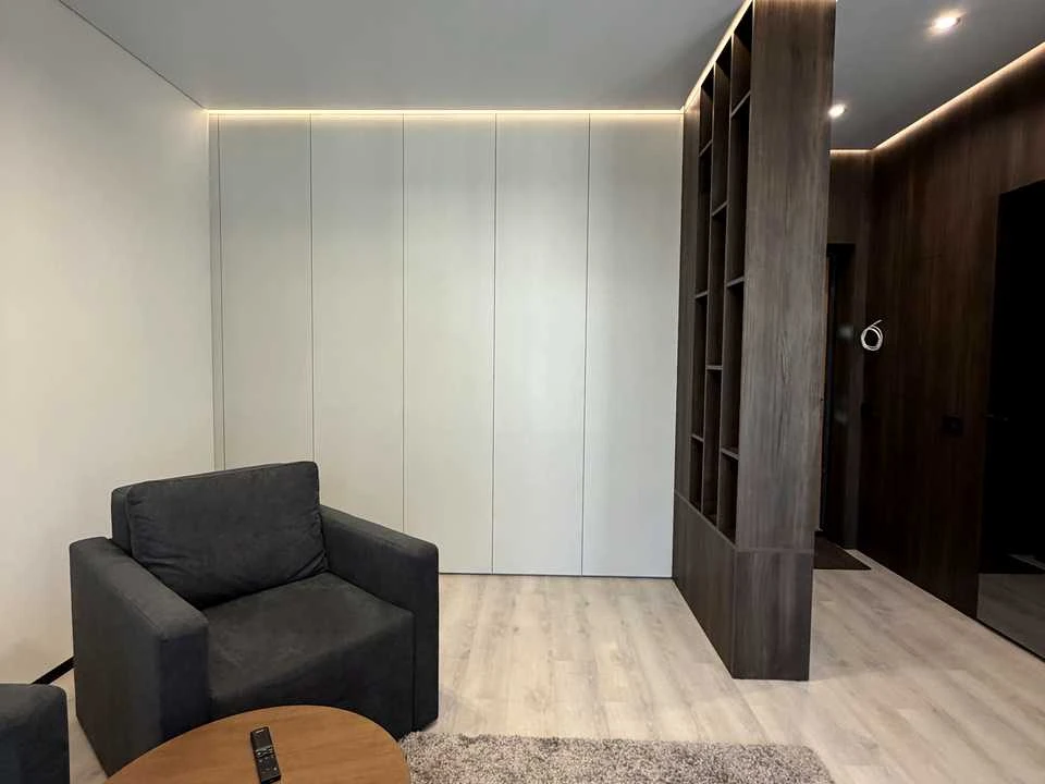 Квартира. Ужгород, Героїв 128-ї Бригади вул. (8 Березня), 56