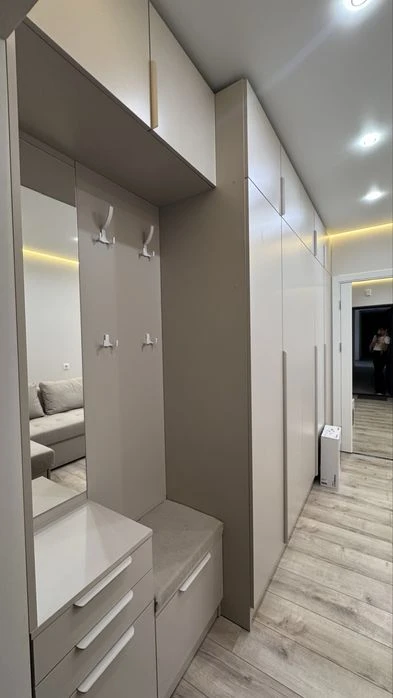 Центр. Новобудова. 55 м.кв.