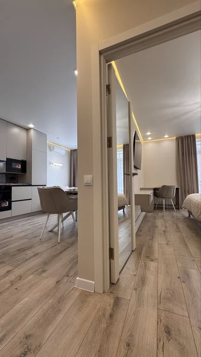 Центр. Новобудова. 55 м.кв.