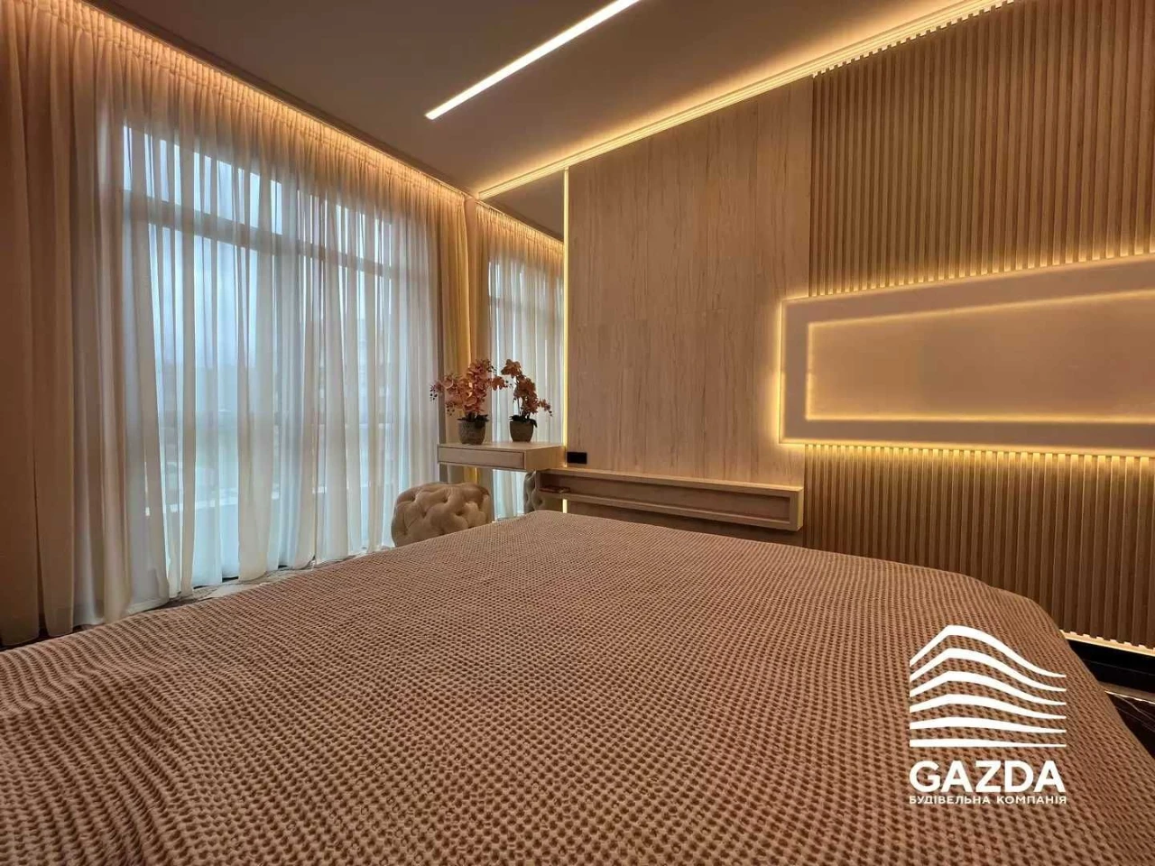 3-кімнатна квартира 103,5 м² з ремонтом панорамною терасою в