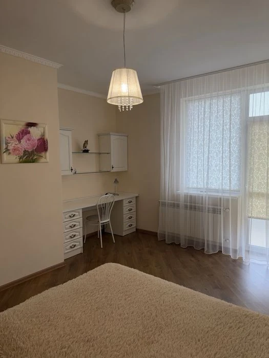 Продаж трьохрівневої 5-кімнатної квартири в ЖК «Сакура»