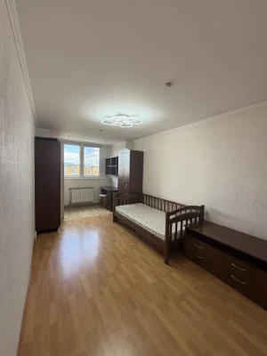 Продаж 3-х кімнатної.