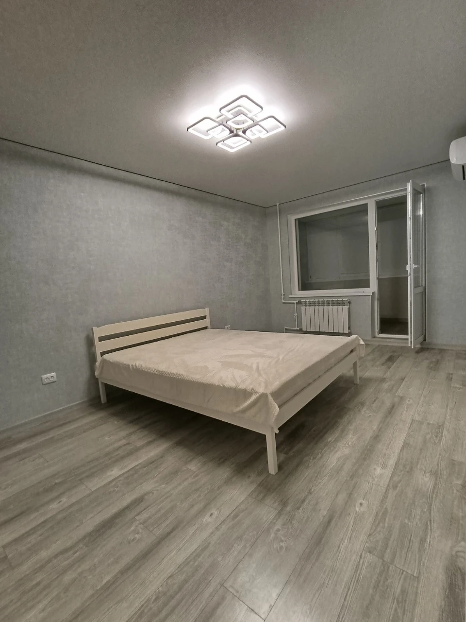 1 кімн.кв. Митниця, новий  ремонт 2025р