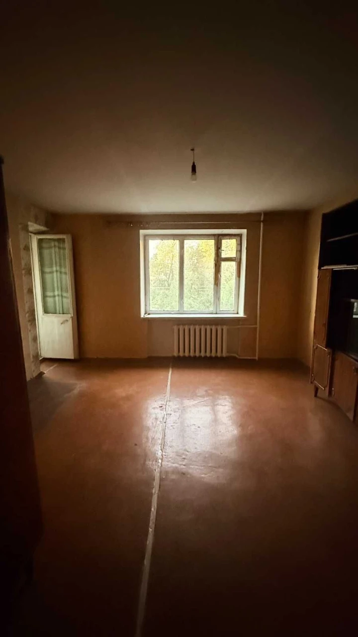 Продаж 2-х кімнатної квартири. Вул.Амброса , 40