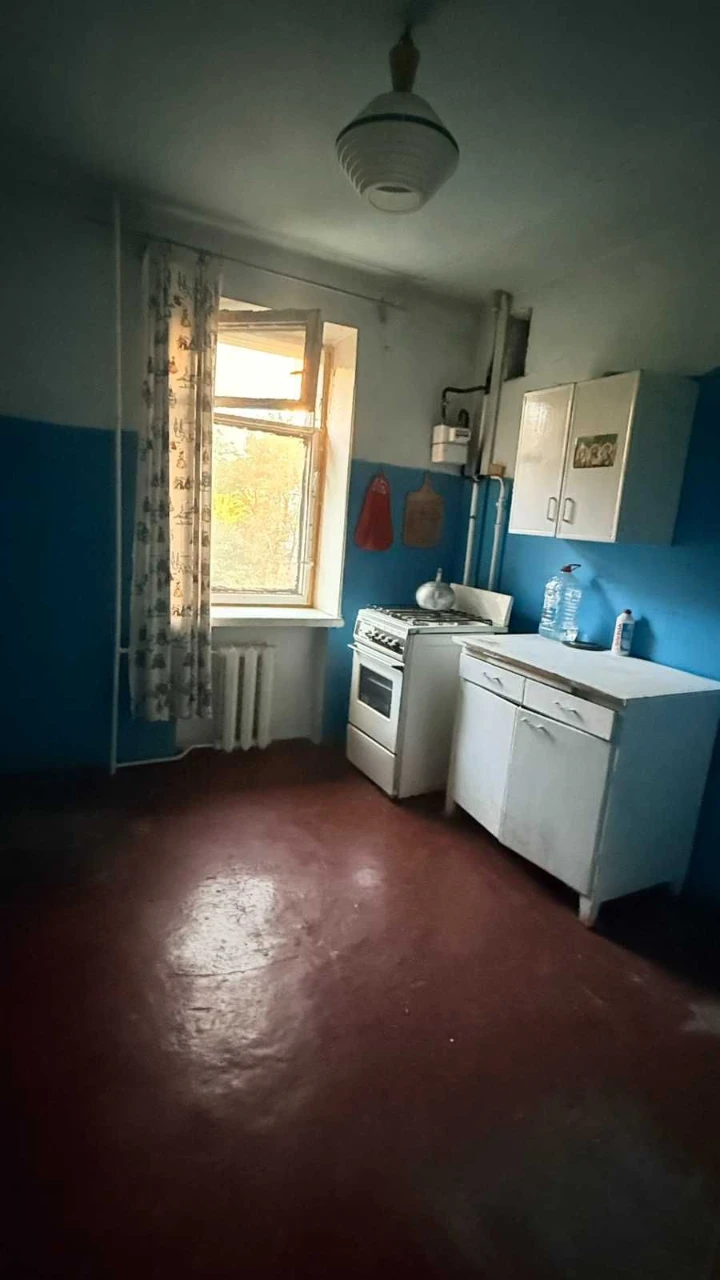 Продаж 2-х кімнатної квартири. Вул.Амброса , 40