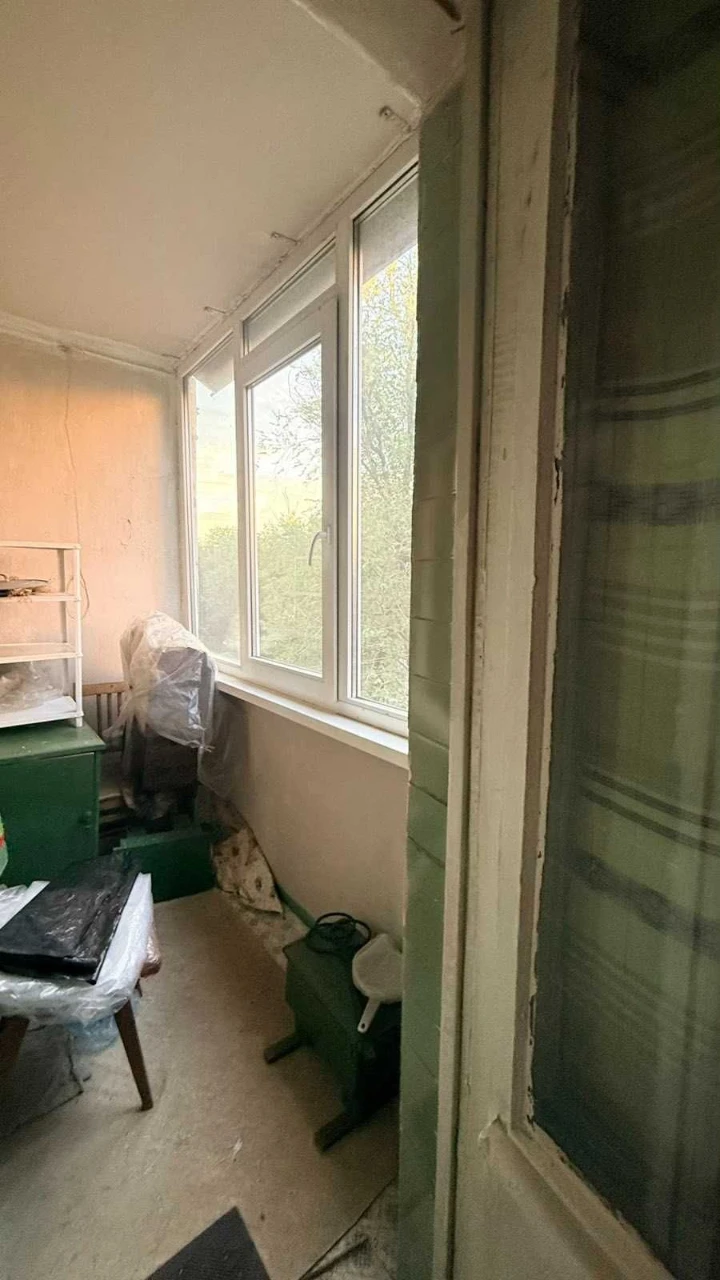 Продаж 2-х кімнатної квартири. Вул.Амброса , 40