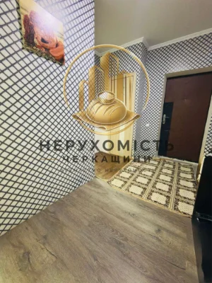 Продаж 2х-кімнатної квартири Митниця