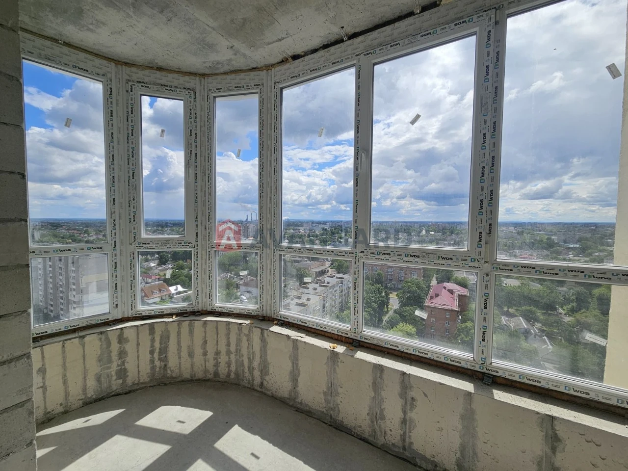 Продаж 3-кім квартири центр.