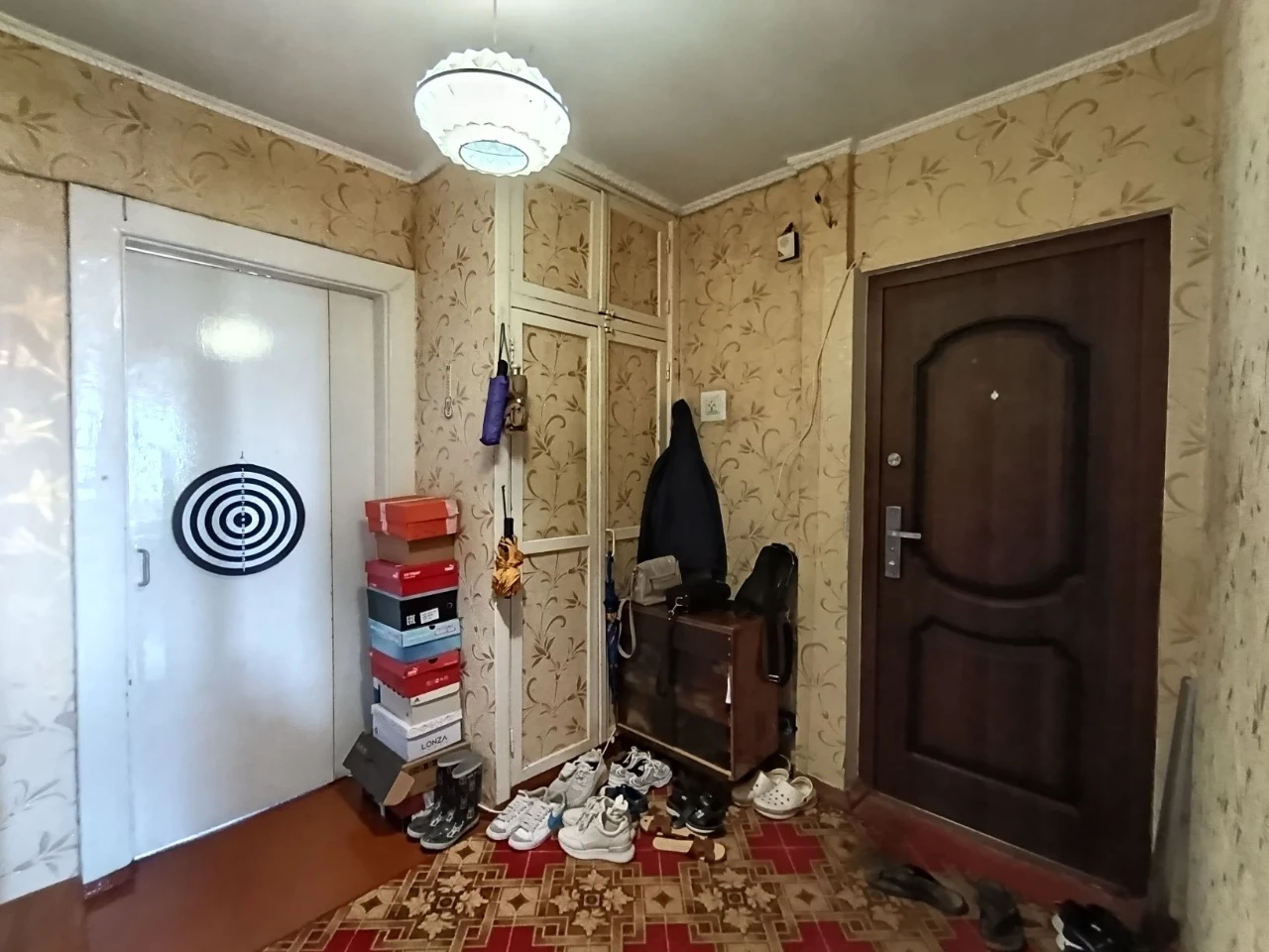 Продається 3к квартира вул.Смілянська 117