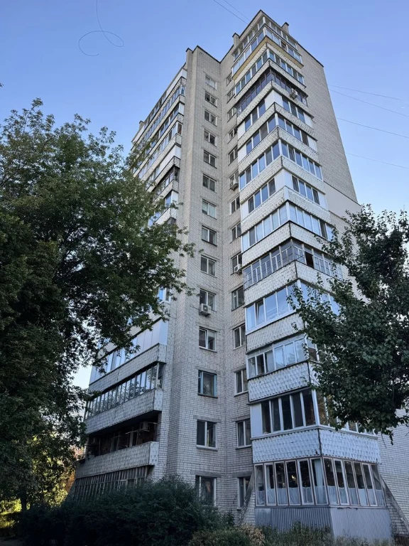2квартира в р-ні 700річчя