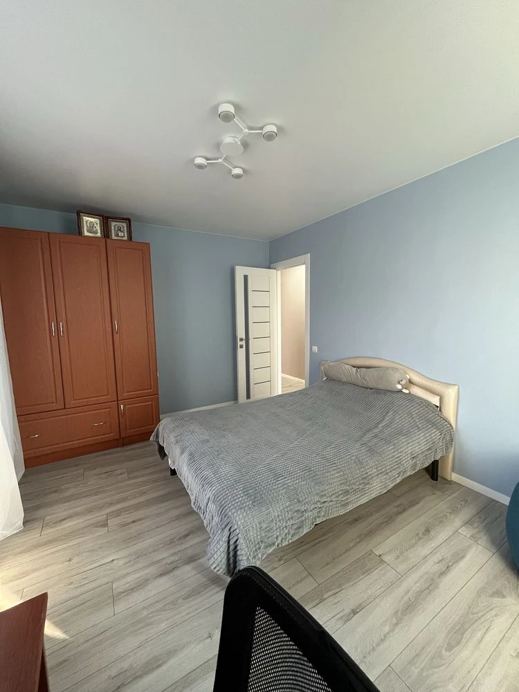 Продаж комфортної 3х кімн. квартири, на центральній Митниці.