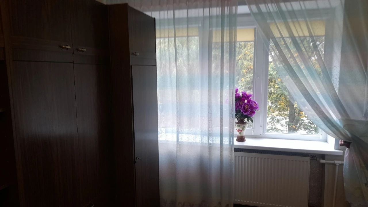 Продаж/обмін 2 кім. кв. р-н Ж/Д вокзала з ремонтом 3/5 Ц 48/