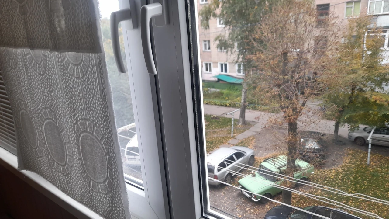 Продаж/обмін 2 кім. кв. р-н Ж/Д вокзала з ремонтом 3/5 Ц 48/