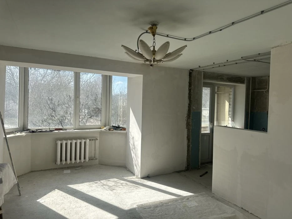 Пропонуємо до продажу велику 5-ти кім квартиру в Тихому Цент