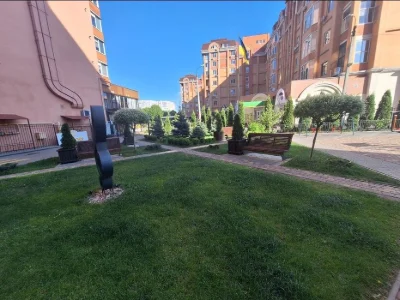 2ка, центр, Симфония 80кв. - 70000д. (і1