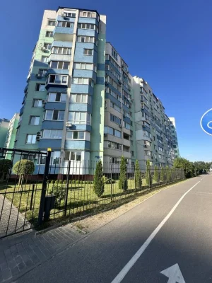 Продаж  2х кімнатної квартири з ремонтом Митниця, вул Жужоми