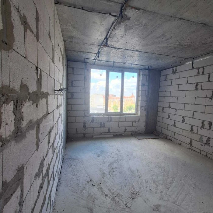 Продається простора 3 кім. кв. вул.Грушевського 110, з дизай