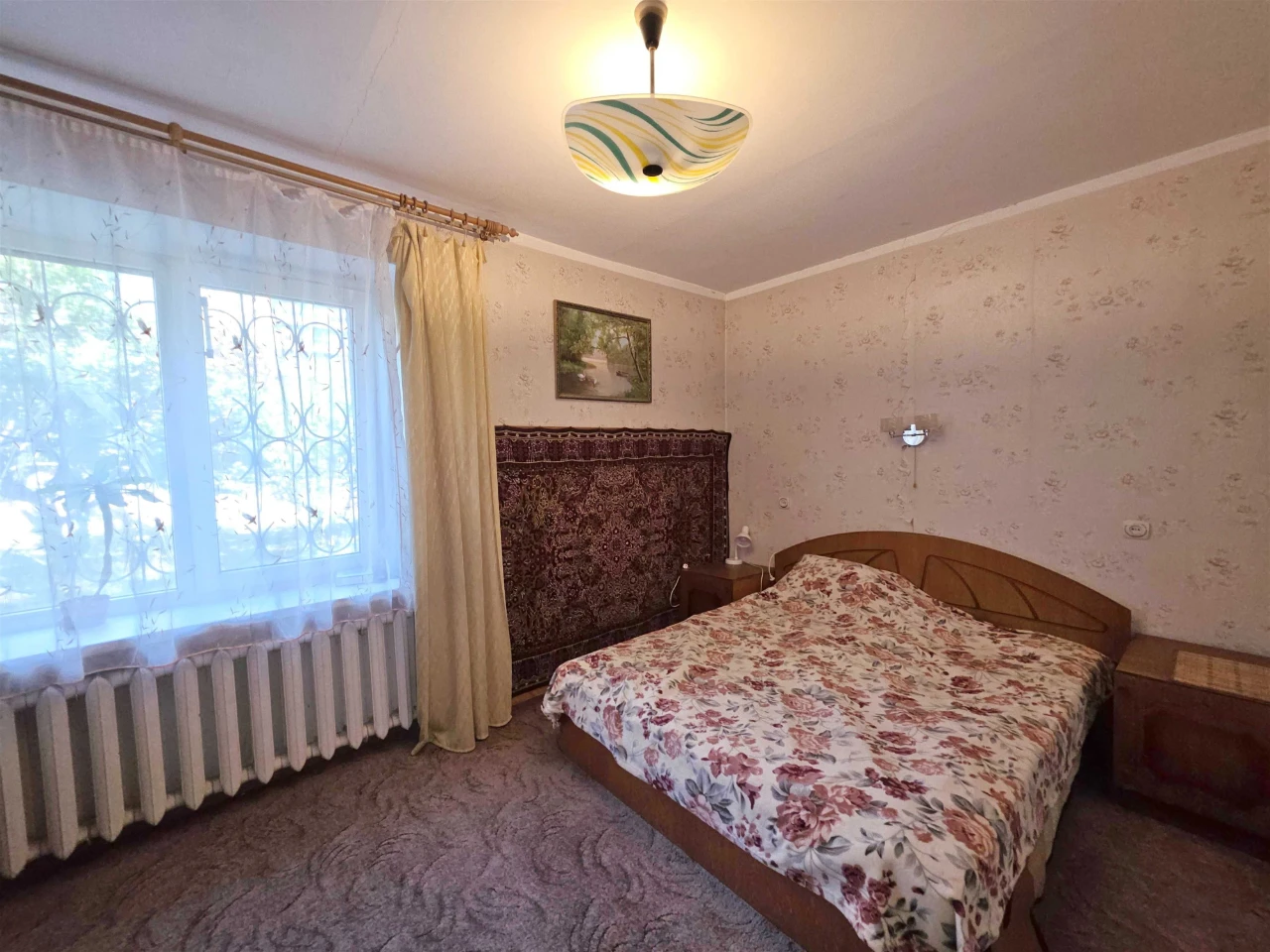 Велика квартира у центрі міста. Новий цегляний будинок. Держ