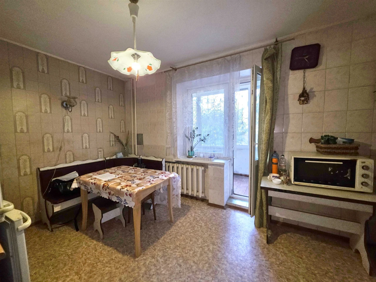 Велика квартира у центрі міста. Новий цегляний будинок. Держ