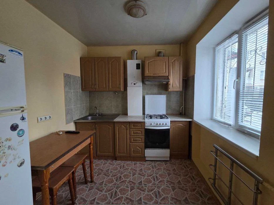 Продаж 3-кімнатної квартири в тихому центрі Черкас