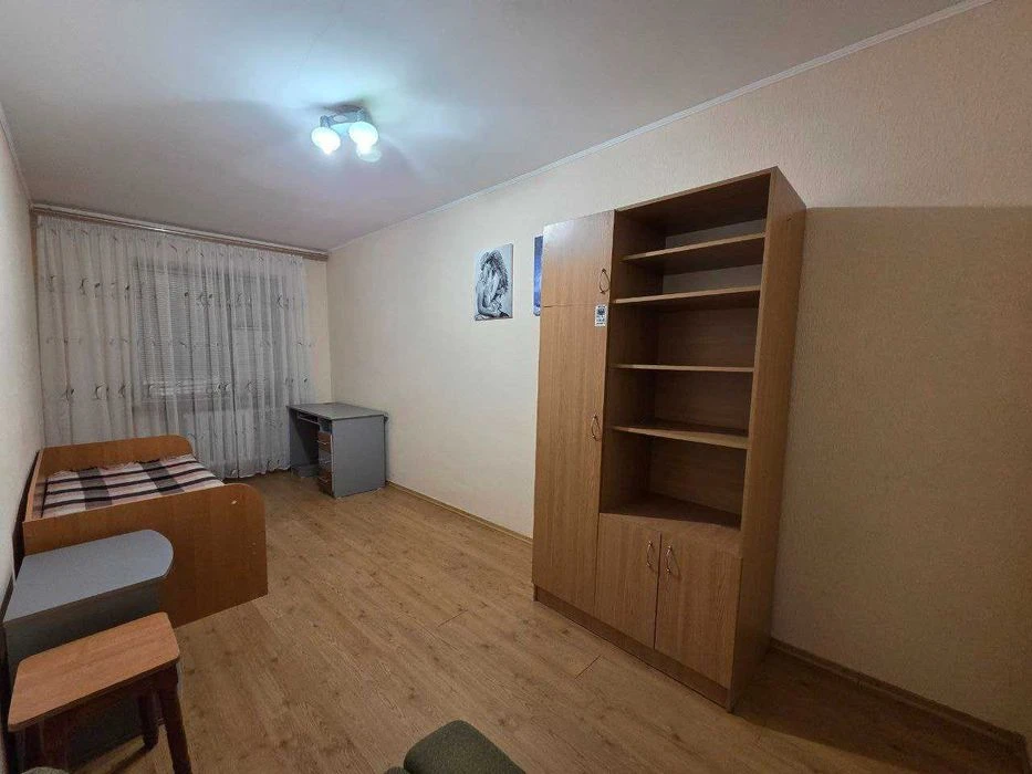 Продаж 3-кімнатної квартири в тихому центрі Черкас