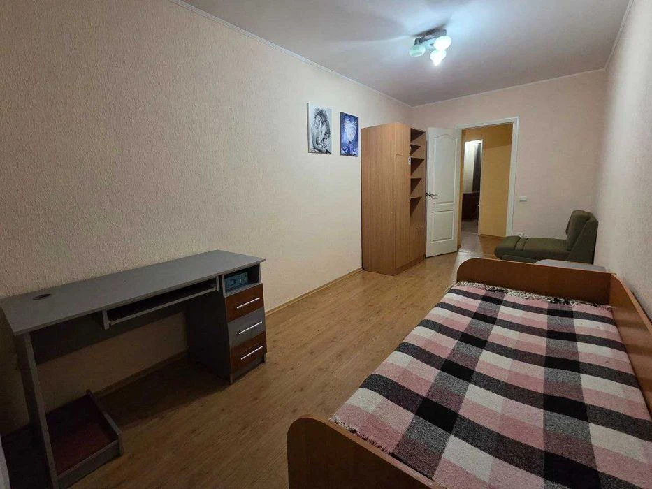 Продаж 3-кімнатної квартири в тихому центрі Черкас