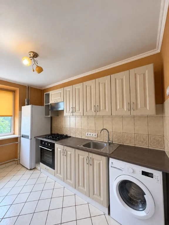 Продаж 1 кімнатної квартири, Полєтаєва!