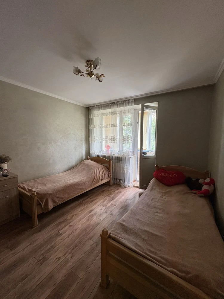 Продаж 1 кімнатної квартири, Полєтаєва!