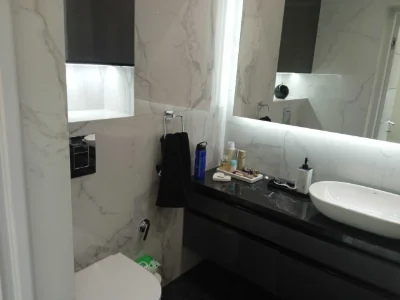 Продам сучасну квартиру 83 м кв. з суперремонтом в ценрі Чер