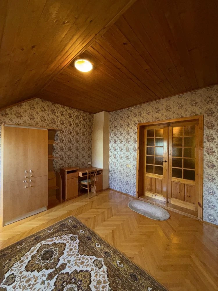 3-кімнатна квартира 178 м² | історичний центр Чернівців