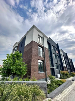 Простора квартира 81,5 м² | Новий зданий будинок | 6-та Прим