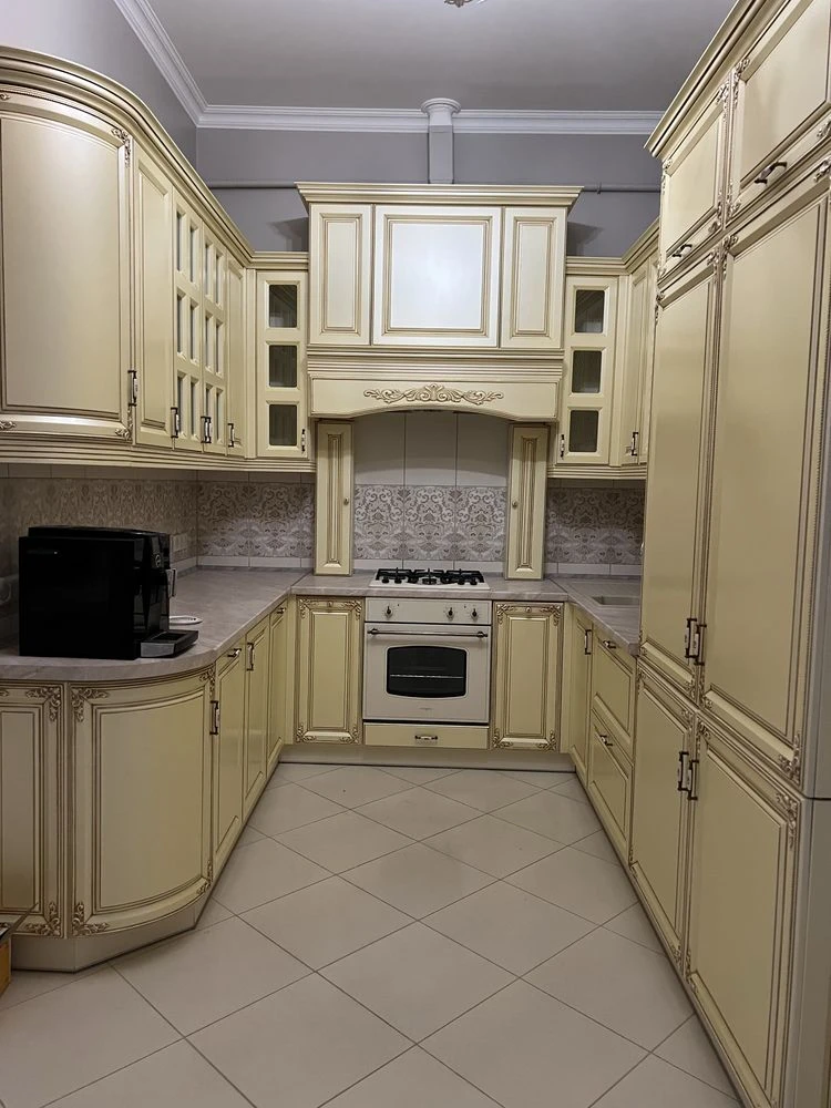 Продаж! Квартира з видом на драмтеатр — історичний центр міс