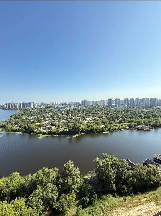 Residential complex Zarechny 8 building, 3-room apartment. Owner!