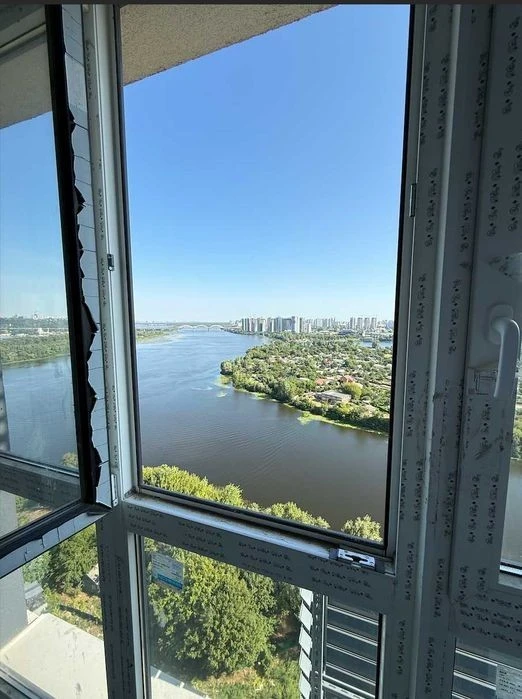Residential complex Zarechny 8 building, 3-room apartment. Owner!