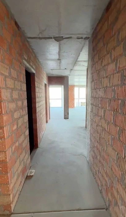 Residential complex Zarechny 8 building, 3-room apartment. Owner!