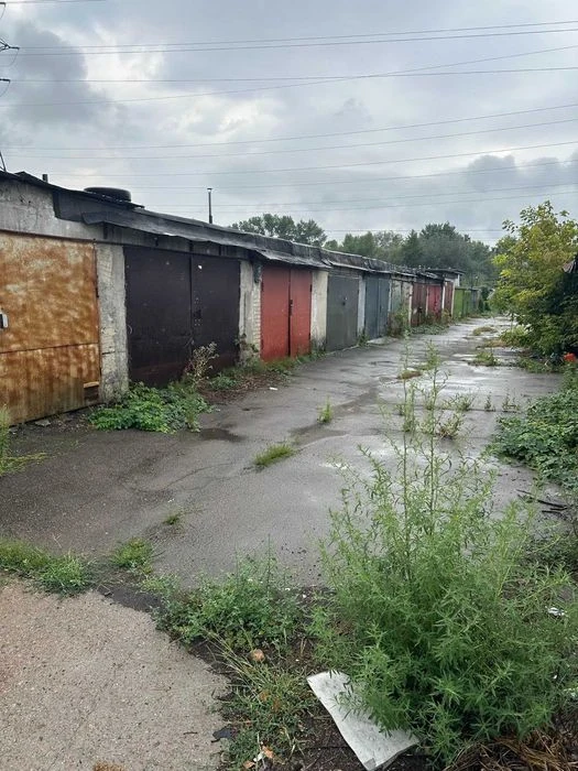 Гараж Выдубичи срочно продам