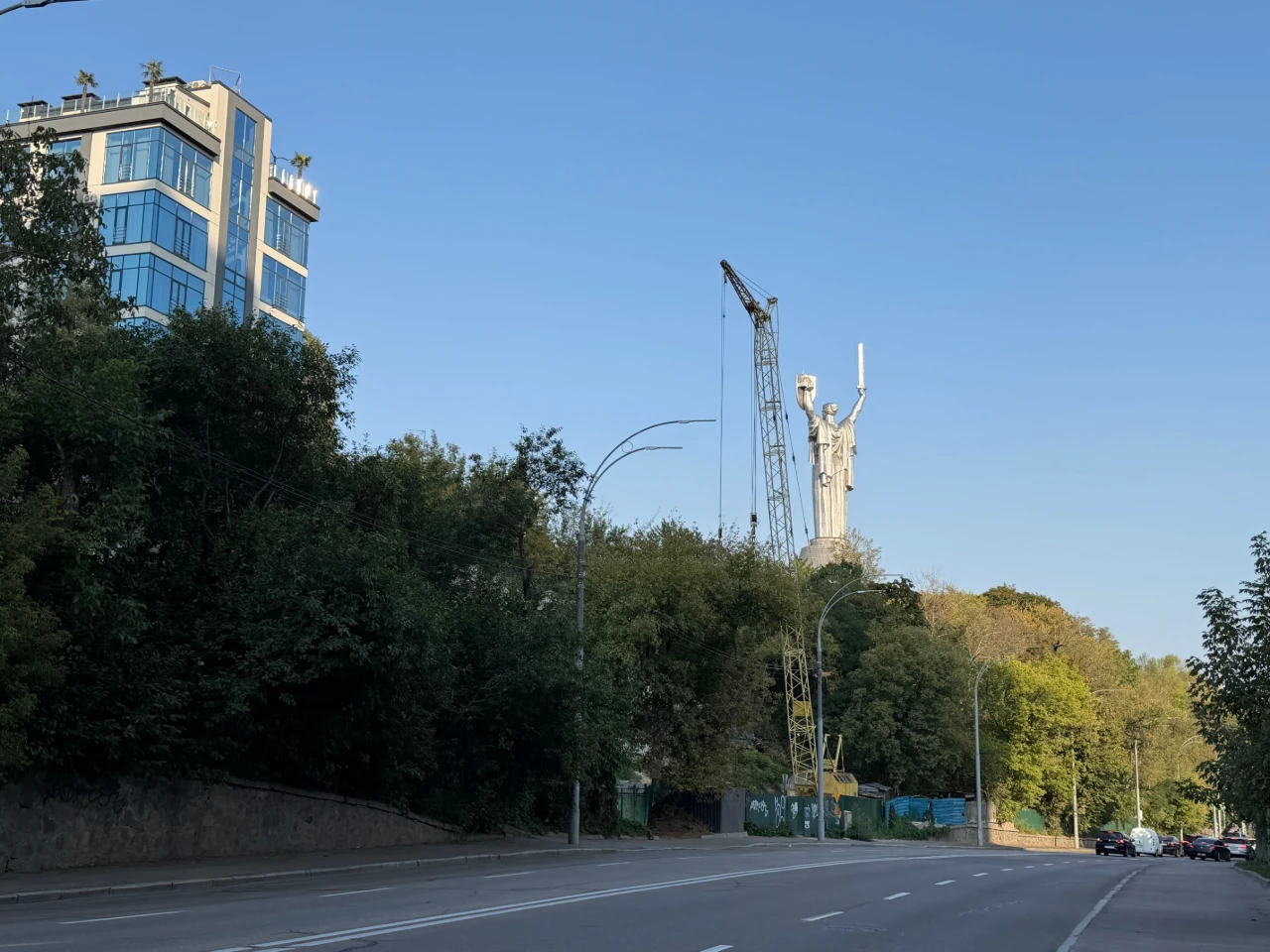 Велике паркомісце 24,61 кв.м. в ЖК Edeldorf Hills | Інвестиц