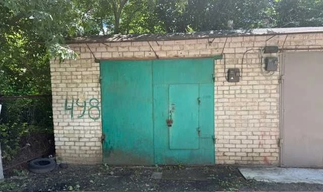 Гараж iз пiдвалом біля ЖК «Новомостицько-Замковецький»