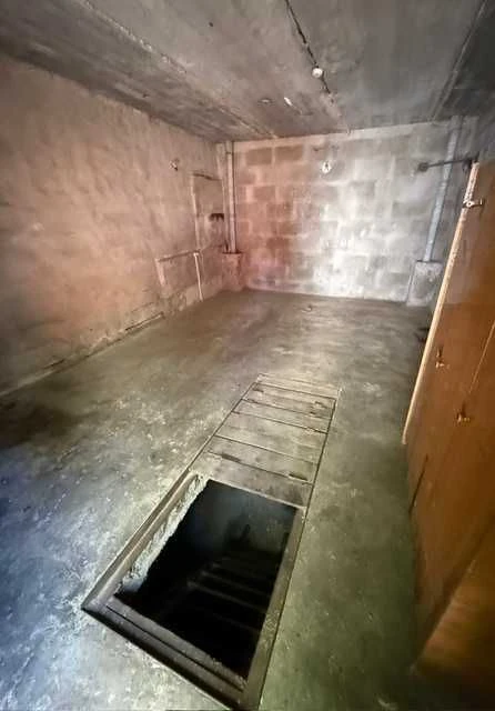 Гараж iз пiдвалом біля ЖК «Новомостицько-Замковецький»